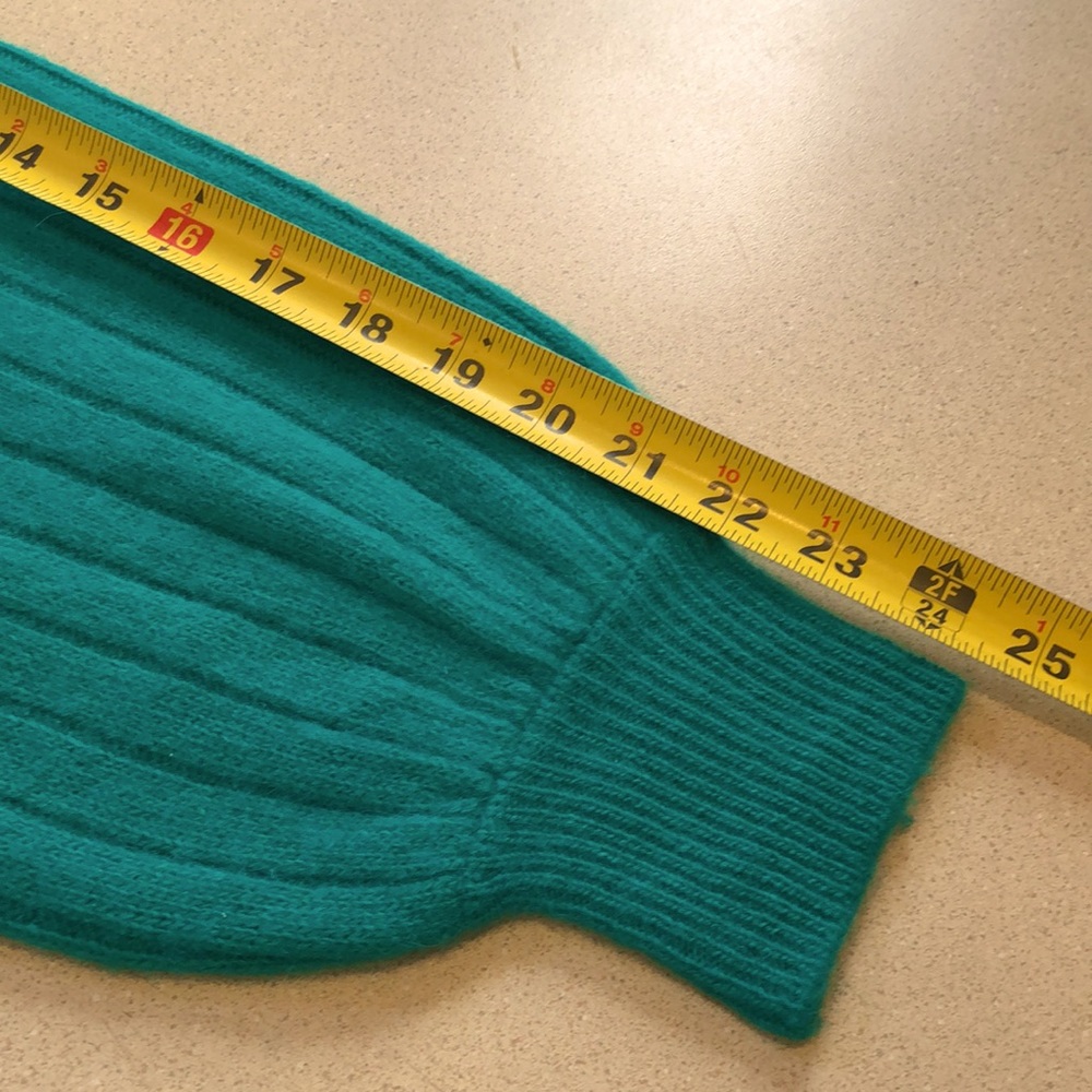 VINTAGE VICTORIA JONES LAMBSWOOL AND ANGORA CARDIGAN KELLY GREEN SIZE MEDIUM - Picture 10 of 13